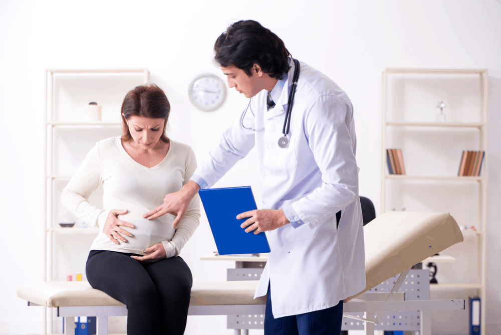Mang thai ở tuổi 35 tiềm ẩn những nguy cơ nhất định