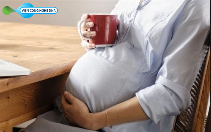 Đồ uống kích thích là nguyên nhân hàng đầu dẫn đến sảy thai những tháng đầu
