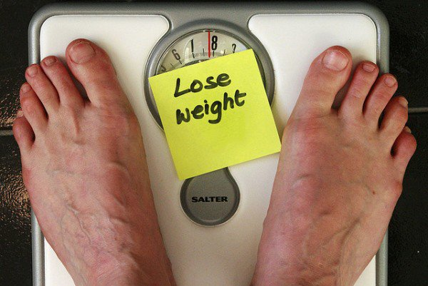 Sụt cân không rõ nguyên nhân có thể là dấu hiệu sớm của nhiều bệnh ung thư