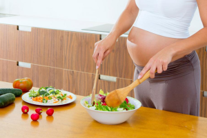 Chế độ dinh dưỡng 3 tháng đầu thai kỳ cho mẹ bầu