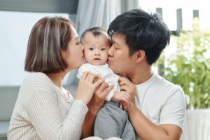 Cách con cái thừa hưởng các đặc điểm di truyền từ cha mẹ